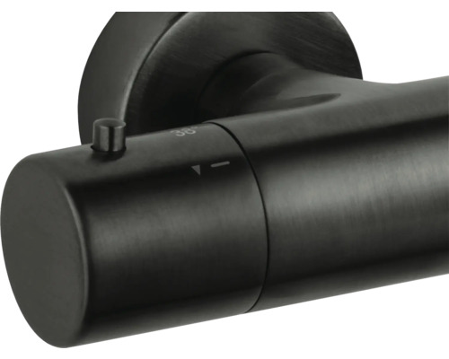 Vue détaillée d''une vanne thermostatique pour sanitaires.