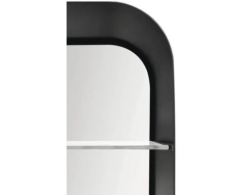 Vue détaillée d''un miroir avec étagère