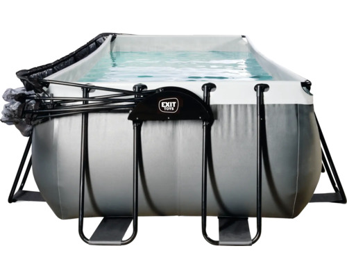 Piscine rectangulaire avec couverture et armature en acier