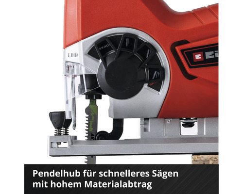 Detailaufnahme einer roten Stichsäge mit Pendelhubfunktion für schnelles Sägen und hohen Materialabtrag