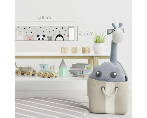 Chambre d''enfant avec bordure, jouets et tapis