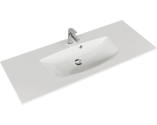 Plan de toilette avec lavabo encastré et robinetterie