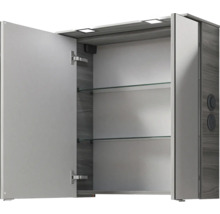 Geöffneter Spiegelschrank mit Glasböden und Beleuchtung