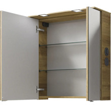 Geöffneter Spiegelschrank mit Innenbeleuchtung und Glasböden