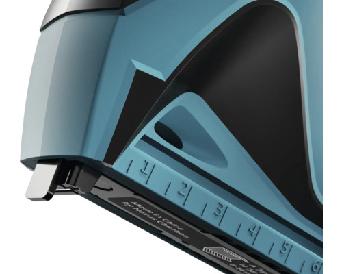 Detailansicht eines Tackergeräts mit Maßeinteilung