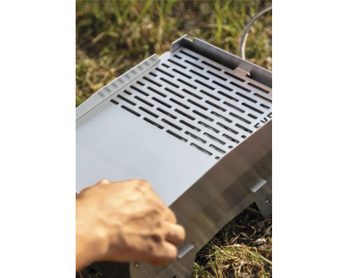 Edelstahlgrill mit Grillrost