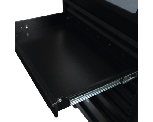 Gros plan d''un tiroir de servante d''atelier