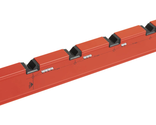 Niveau à bulle avec marquages noirs et indications de distance