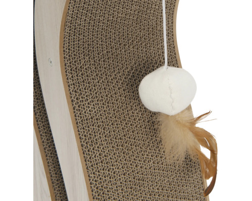 Arbre à chat avec balle de jeu et plumes