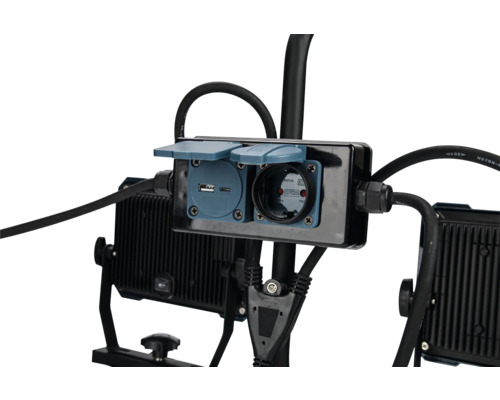 Vue détaillée des connexions USB et des prises de courant