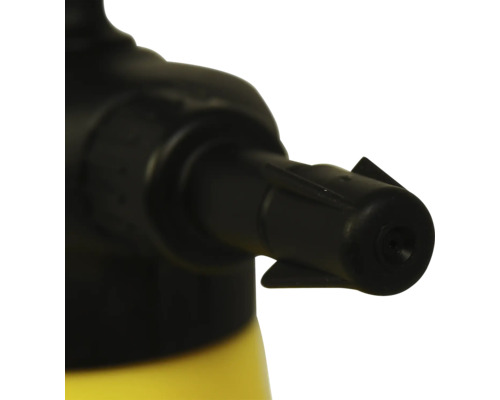 Detailaufnahme einer Sprühflasche, die zum Versprühen von Flüssigkeiten verwendet wird.