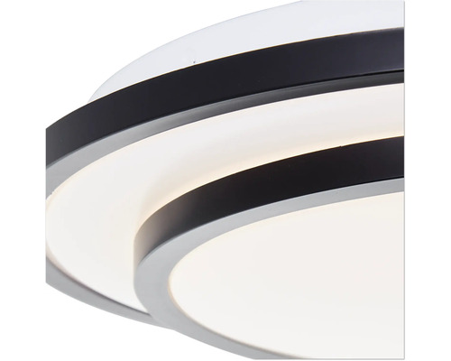 Nahaufnahme einer Deckenleuchte mit LED Technologie