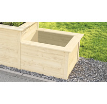 Holz Hochbeet im Garten
