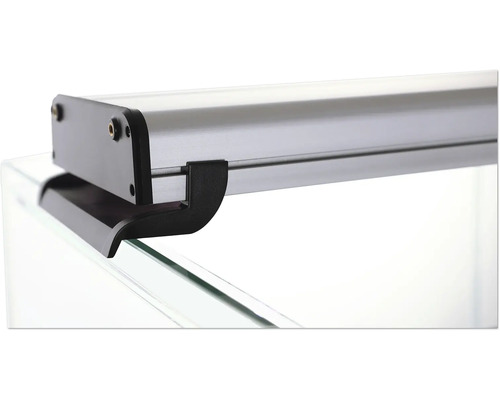 Lampe d''aquarium avec support sur un aquarium