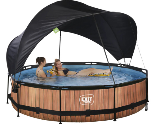 Rundes Aufstellpool mit Holzverkleidung und Sonnendach, zwei Personen im Wasser