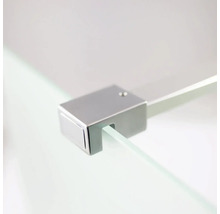 Detailansicht einer Glasbodenbefestigung aus Metall