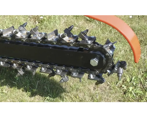 Detailansicht eines Grabenfräsen-Kettenrads mit Schneidzähnen