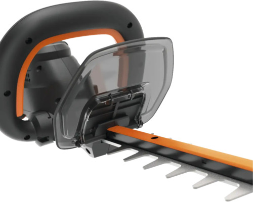 Detailaufnahme einer Heckenschere mit Handschutz