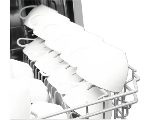 Geschirrspüler Oberkorb mit Tassen