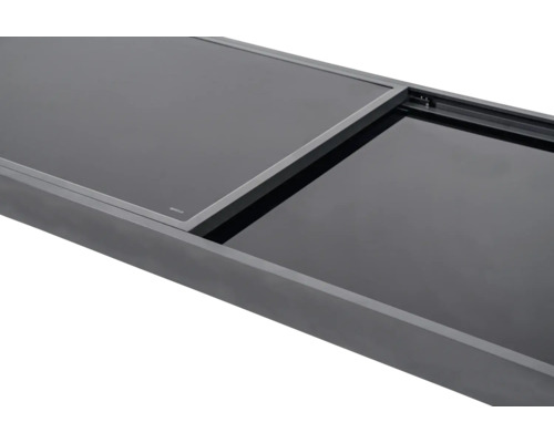 Detailansicht einer Tischplatte mit integriertem, verschiebbarem Einsatz