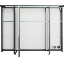 Offener Badezimmerschrank mit Glasregalen und Steckdosen