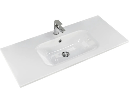 Plan de toilette avec lavabo intégré et robinetterie