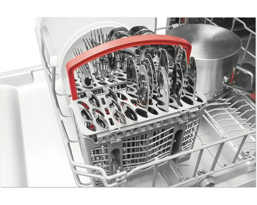 Panier à couverts dans le lave-vaisselle avec des couverts