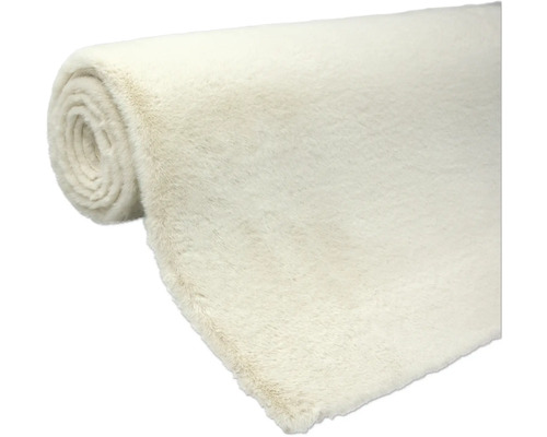 Gerollter Teppich aus Kunstfell