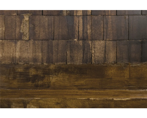 Nahaufnahme einer mit Holzschutz behandelten Holzfassade