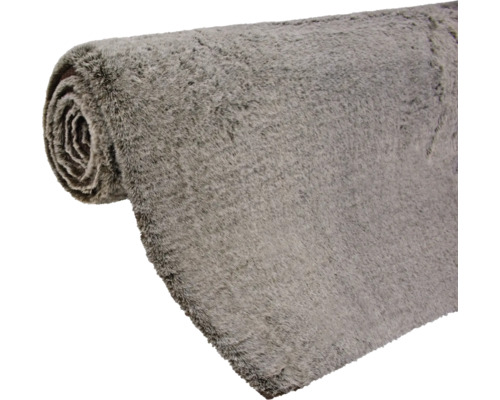Grauer Teppich auf Rolle