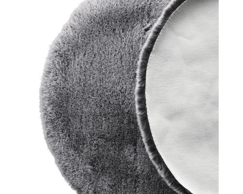 Grauer runder Teppich mit hohem Flor