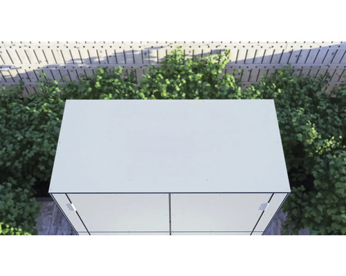 Ansicht eines Gartenhauses von oben mit Pflanzen im Hintergrund