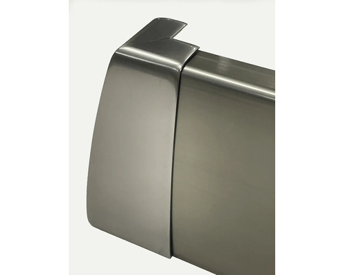 Capuchon d''extrémité en métal pour un radiateur