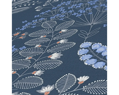 Detailansicht einer Tapete mit floralem Muster