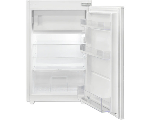Vue intérieure d''un réfrigérateur blanc avec porte ouverte
