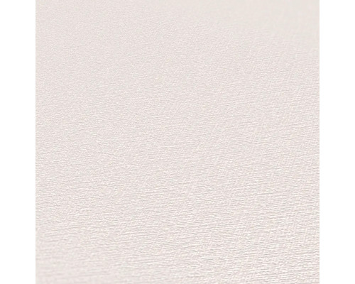 Nahaufnahme einer hellen, strukturierten Tapete