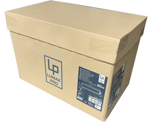 Karton mit Lumak Pro LED Röhren