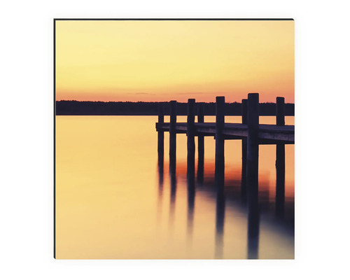 Wandbild mit Motiv eines Stegs im See bei Sonnenuntergang