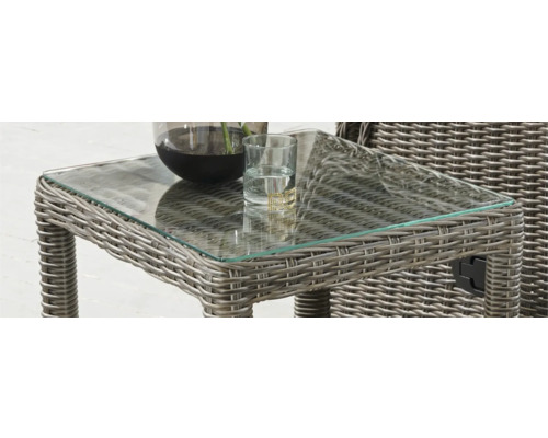 Table d''appoint de jardin avec plateau en verre et structure en rotin