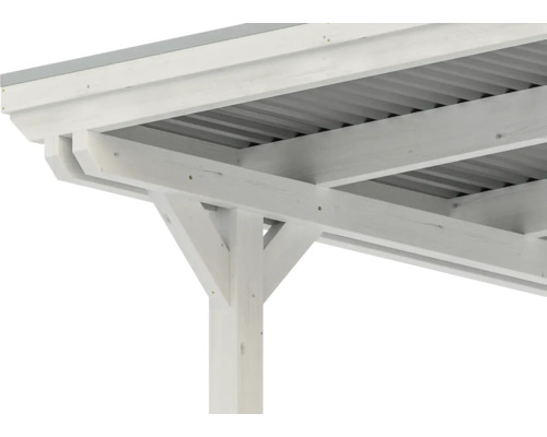 Vue détaillée d''une pergola en bois avec couverture métallique