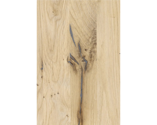 Detailansicht einer Tischplatte aus Eiche mit Astloch