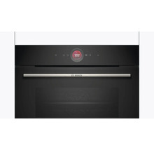 Bosch Backofen mit Bedienfeld und Griff