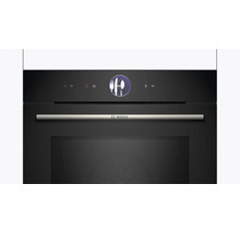Bosch Backofen mit Bedienfeld und Griff