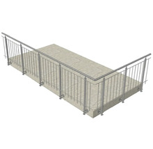 Garde-corps de balcon en métal sur dalle de béton