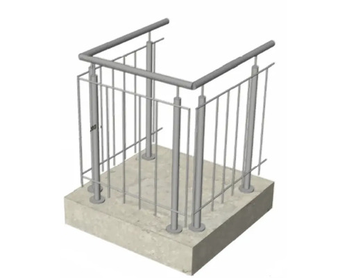 Geländerkonstruktion aus Metall auf Betonfuß