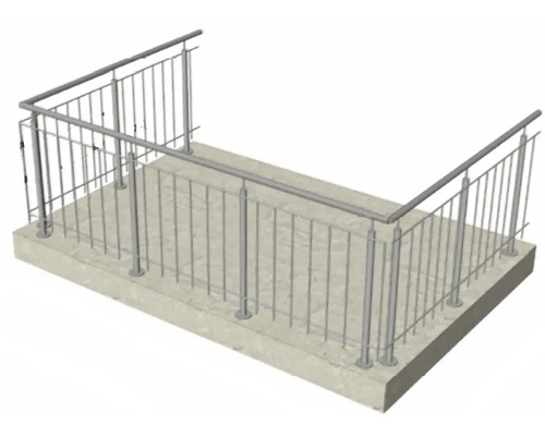 Balkongeländer aus Metall auf Betonplatte