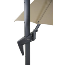 Gros plan d''un parasol avec mât et mécanisme de fixation.