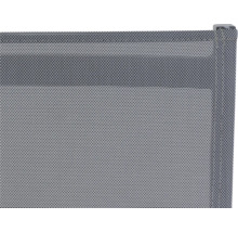 Gros plan sur un tissu de store enrouleur avec une fine structure de tissage