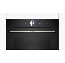Bosch Backofen mit Bedienfeld und Bosch Logo
