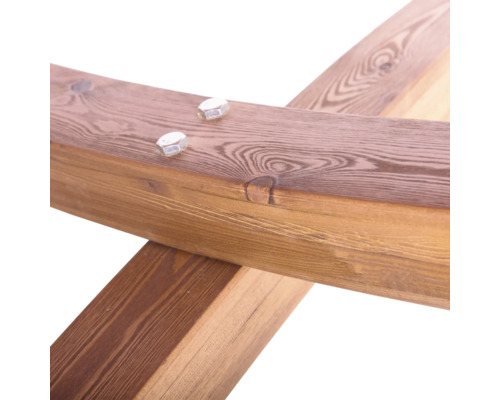 Vue détaillée d''une construction en bois avec des vis